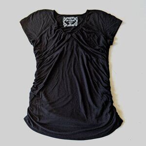 Motherhood Maternity Medium V-Neck Black T-Shirt - Pea in the Pod